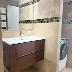 Le Terracotta Cote D'azur - Proche - Terrasse & Confort - Clim - Parking Et Wifi Gratuit- Speciale Fréjus