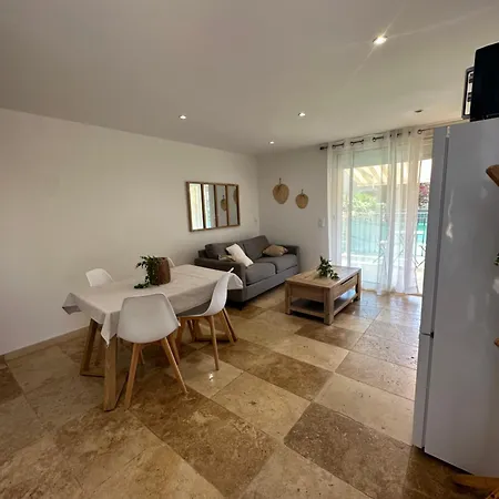 Appartement Proche De La Fréjus