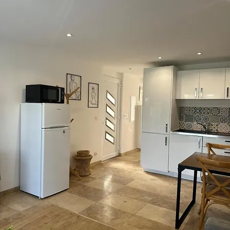 Le Terracotta Cote D'azur - Proche - Terrasse & Confort - Clim - Parking Et Wifi Gratuit- Speciale Lejlighed *
